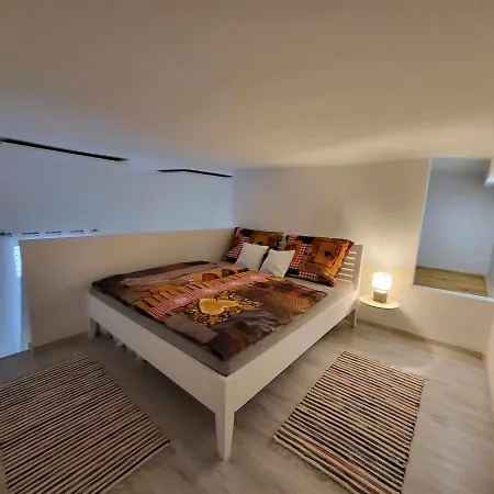 Bell * Székesfehérvár